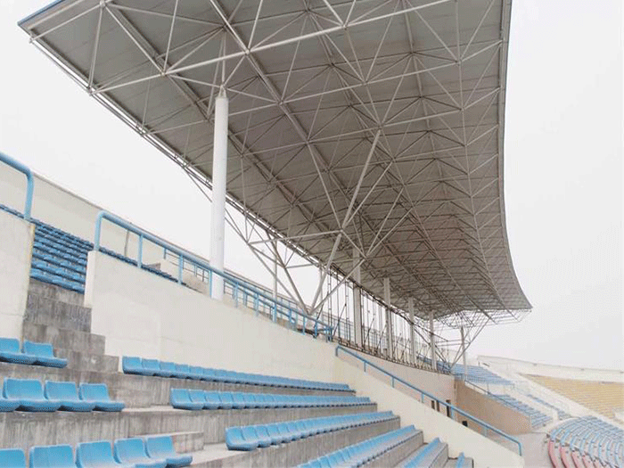 铁岭四小体育馆网架